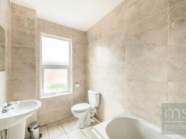 Farm for rent in Haddon, East Midlands