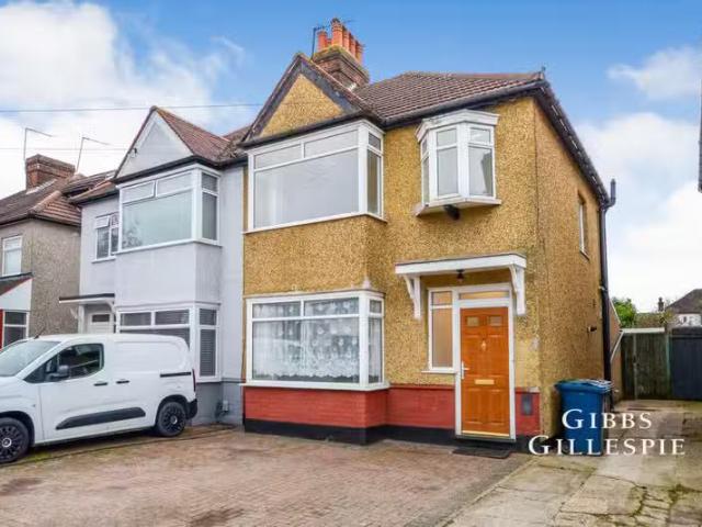 House for rent in Harrow Weald, Greater London