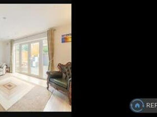 House for rent in Borehamwood, Hertfordshire