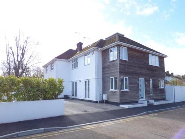 House for rent in Navestock Side, Essex