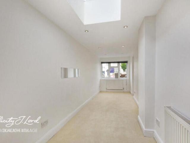Farm for rent in Well Hall, Greater London