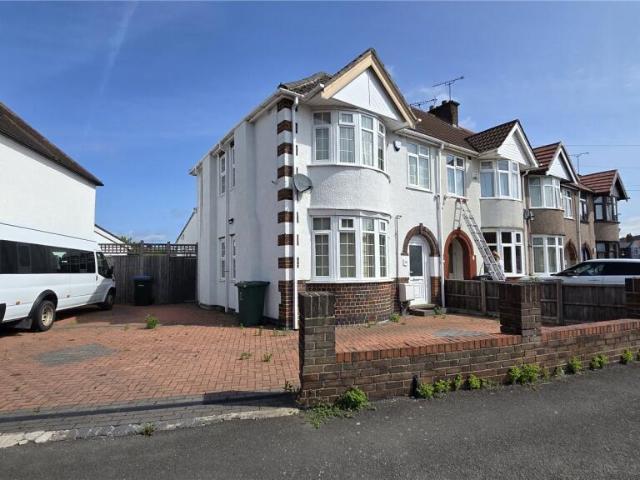 Semi Detached House for rent in Radford
