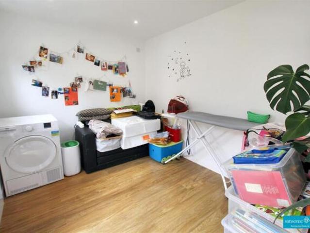 Farm for rent in The Rise, East Riding Of Yorkshire