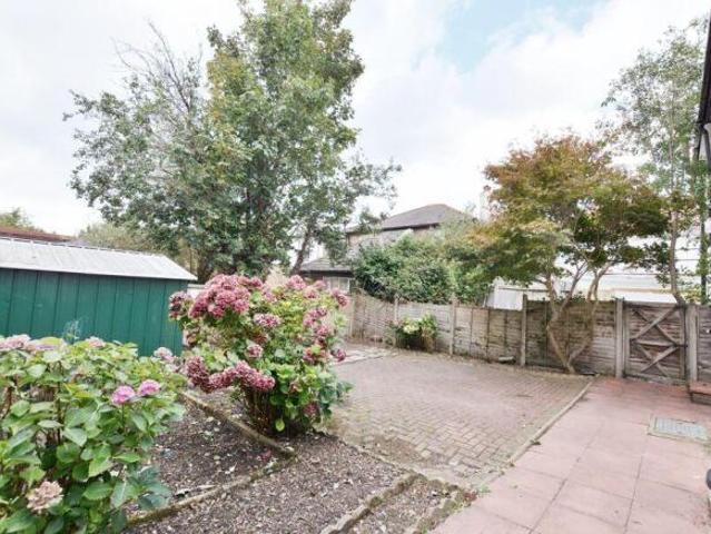 Farm for rent in Uxbridge, Greater London