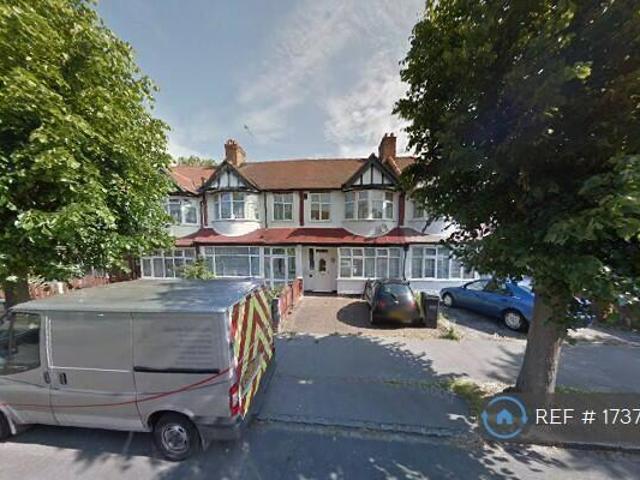 House for rent in Surrey