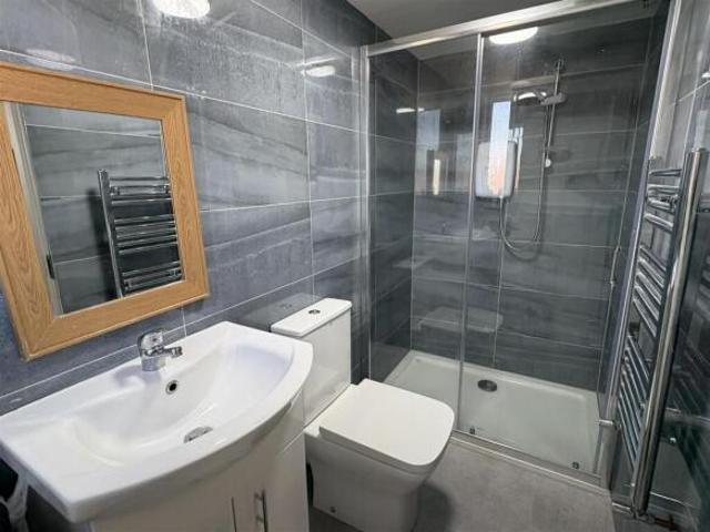 Farm for rent in Kirkstall, West Yorkshire