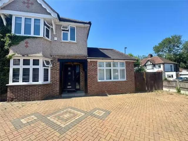 House for rent in London Borough of Croydon, Sanderstead