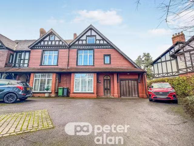 House for rent in Rhydypenau, Falcon Lodge