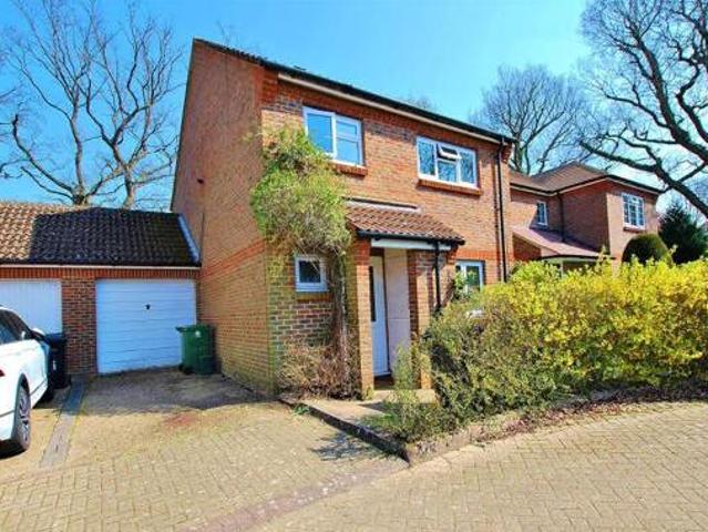 House for rent in Worplesdon, Westborough