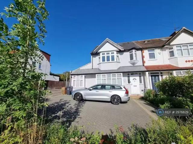 House for rent in Woodford Bridge, Greater London