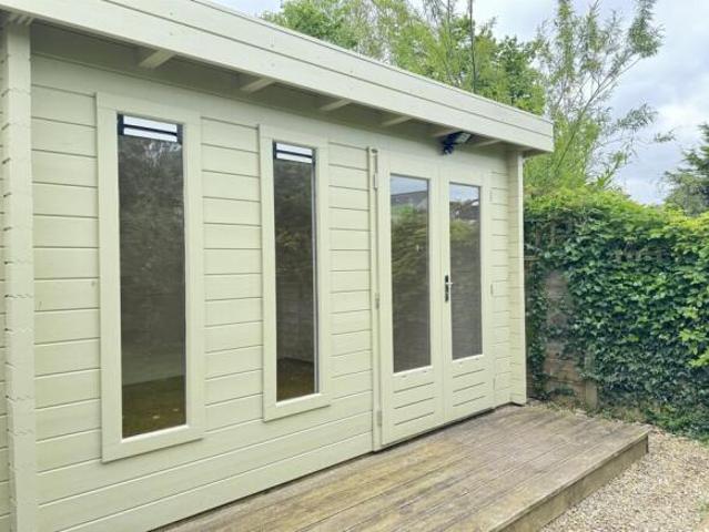 Farm for rent in New Headington, The Slade