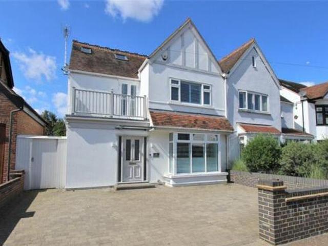 House for rent in Alton Barnes, Essex