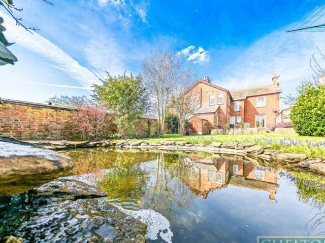 House for rent in Lyons, Greater London