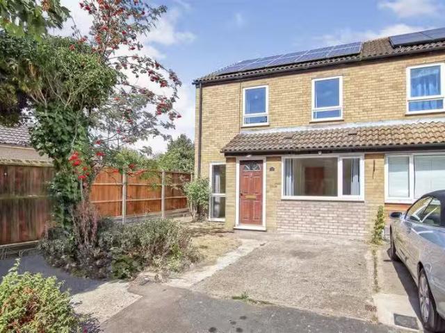House for rent in Elm Park, Greater London