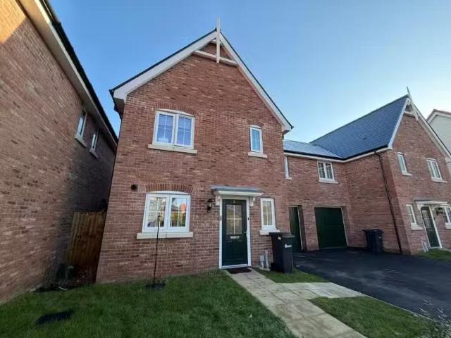 House for rent in Chipping Hill, Essex