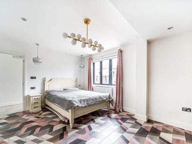 House for sale in Pinner, Greater London