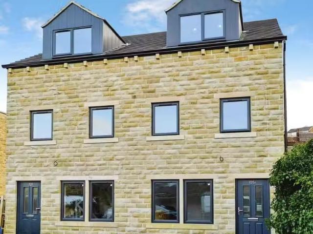 House for rent in Huddersfield, West Yorkshire