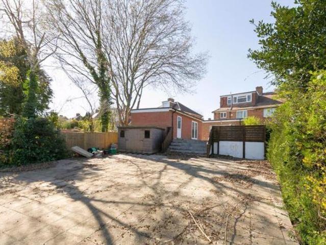 Farm for rent in London Borough of Croydon, Greater London
