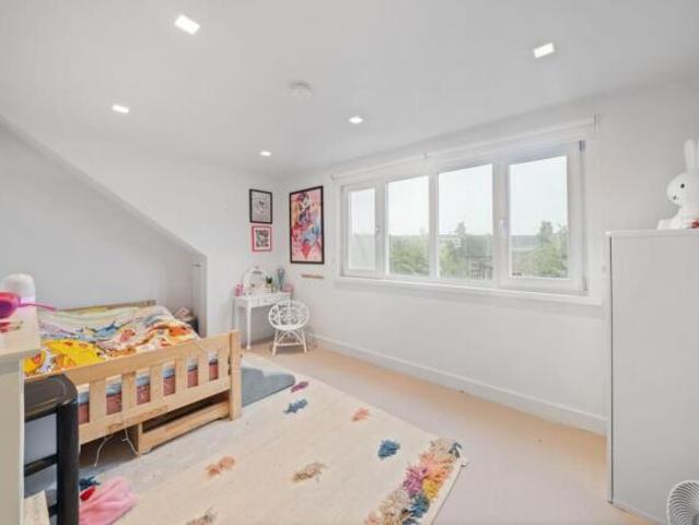 Farm for rent in Chiswick, Greater London