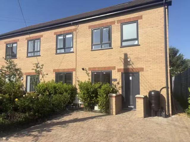 House for rent in Dagenham, Cat Hill