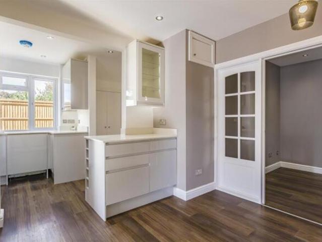 Farm for rent in Cheam, Greater London
