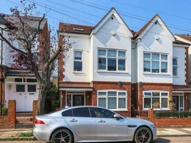 House for sale in Twickenham, Greater London