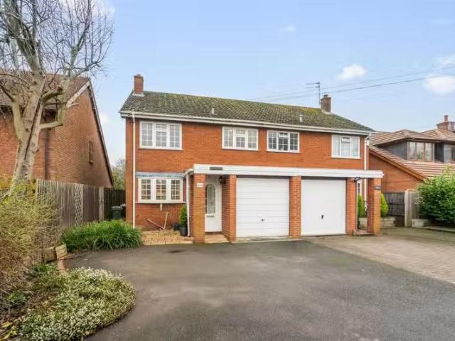 House for rent in Chadwick End, West Midlands