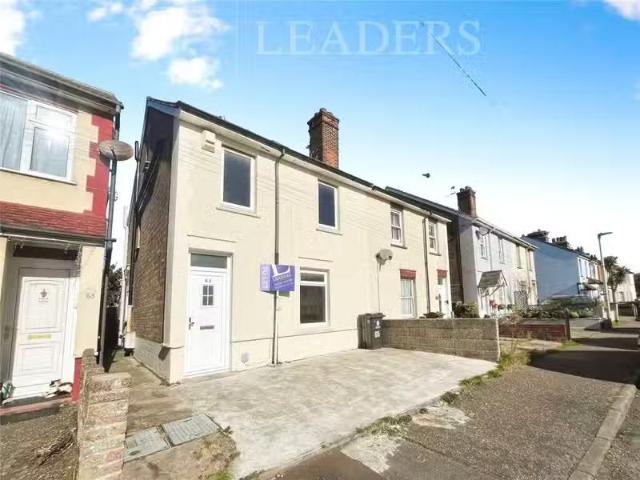 House for rent in Holland-on-Sea, Dale Hill