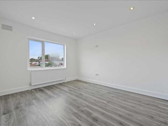 Farm for rent in Cheam, Greater London