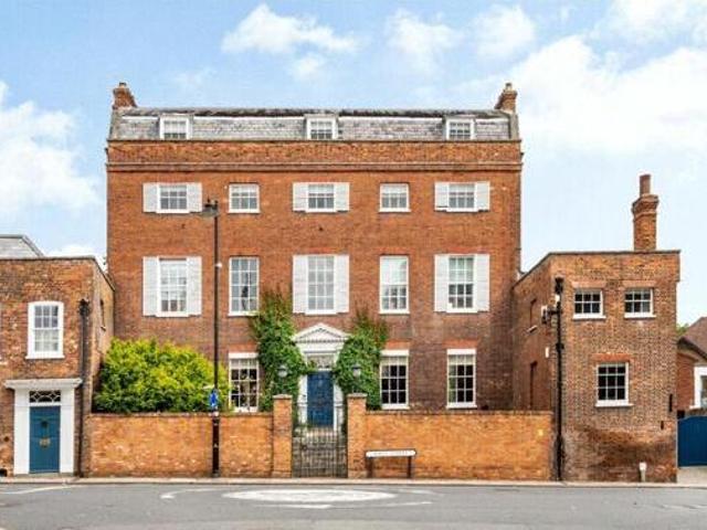House for sale in Lambourn, West Berkshire