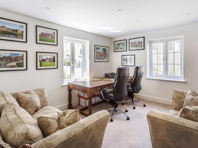 Farm for rent in Westborough, Surrey