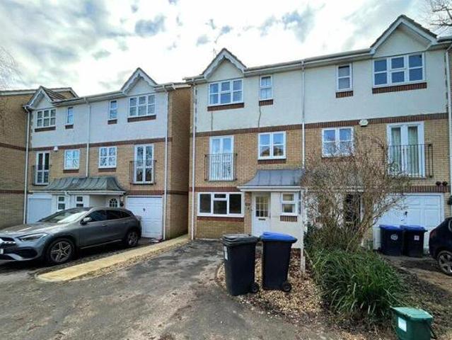 House for rent in Woking, Surrey