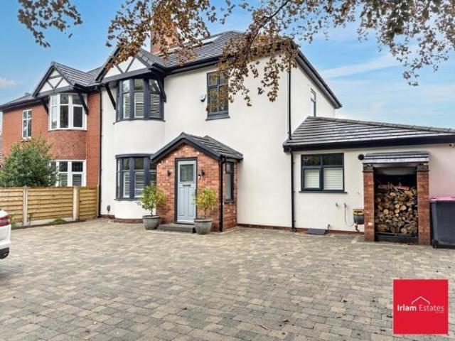 Farm for rent in Patricroft, Salford