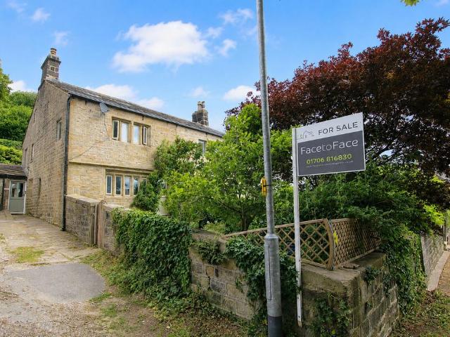House for sale in Cross Stone, Todmorden