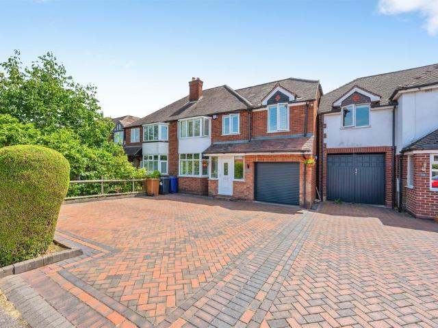 House for sale in Lichfield, Boley Park