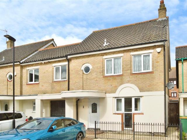 House for sale in Beckton, Greater London