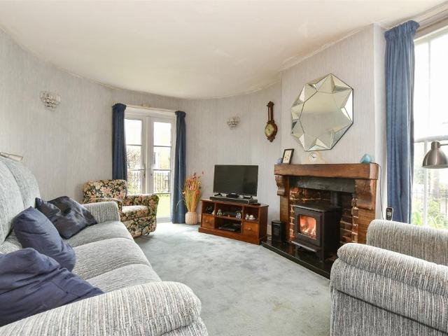 House for sale in Oakfield, Ryde