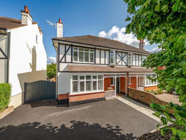 House for sale in Longlands, Greater London