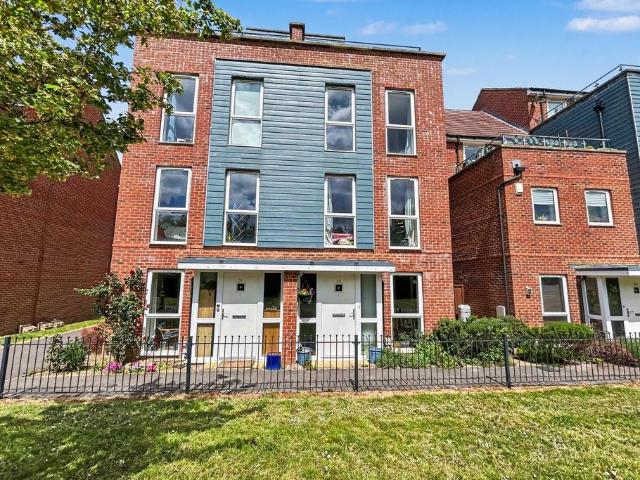 House for sale in Eastleigh, Helford