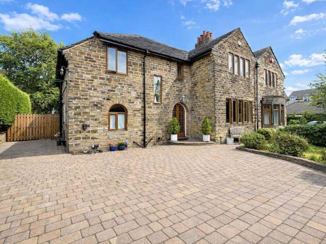 House for sale in Copley, Savile Park