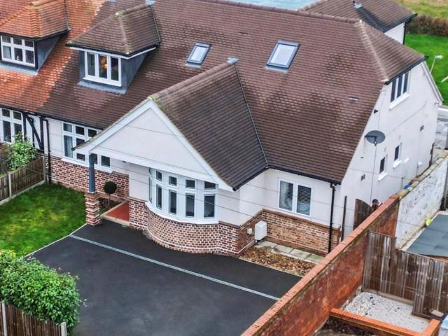 House for sale in King's Walden, Hertfordshire