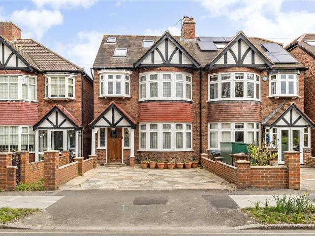 House for sale in London Borough of Merton, Merton Park