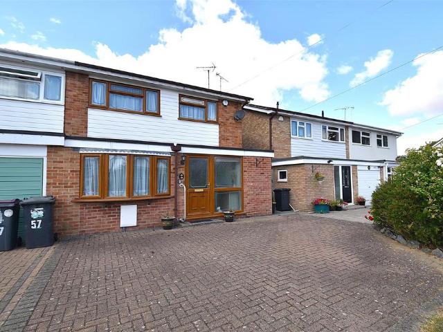 House for sale in Stroud Green, Barling