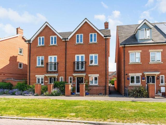 House for sale in Bishopdown, Wiltshire