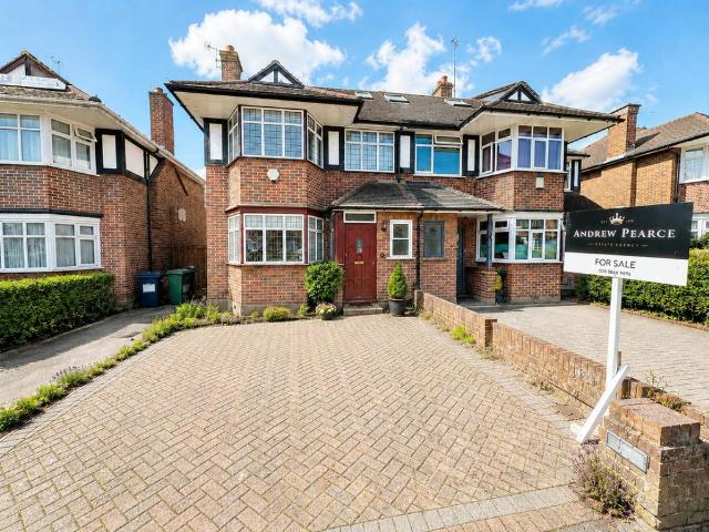 House for sale in Lane, Greater London