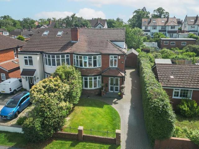 House for sale in Roundhay, West Yorkshire