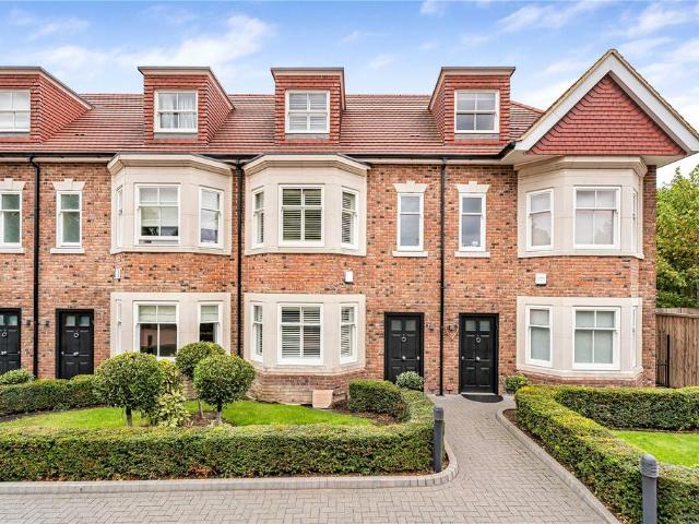 House for sale in Whetstone, Greater London