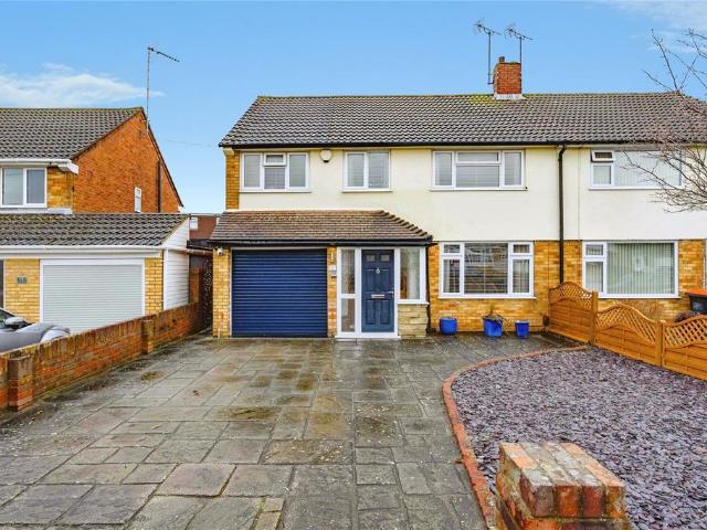 House for sale in Dunstable, Bedfordshire