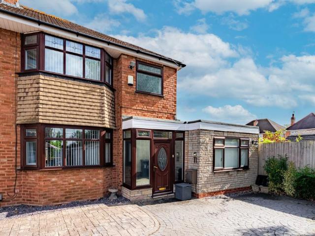 House for sale in Marston Green, West Midlands