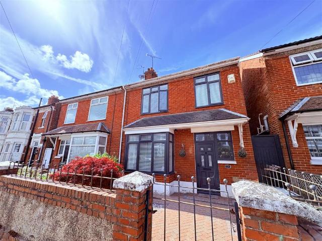 House for sale in Kingston, Baffins